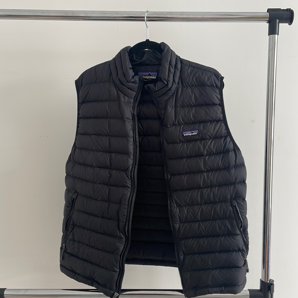 Patagonia Down Puffer Vest Men’s Large Black